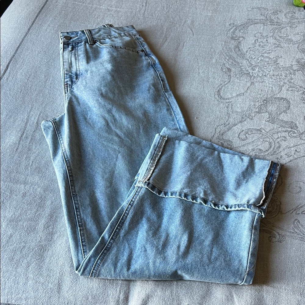 Light Blue Women’s High-Waist Jeans